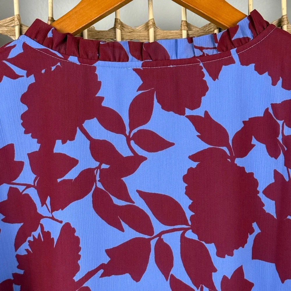 J. Crew Floral V-Neck Half Sleeve Women’s Size Medium